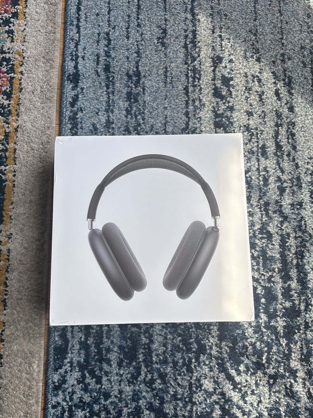 Apple AirPods Max - White Over-Ear Headphones